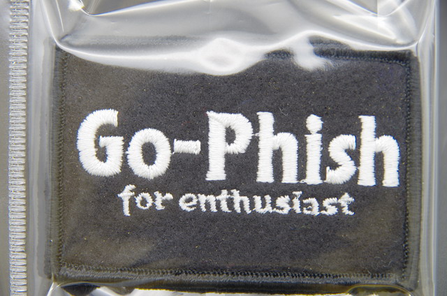 ベルクロ付きです！！「NEWカラー Go-Phishワッペン発売