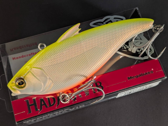 メガバス（Megabass） ハダラバイブ 109mm/33g 【シーバスルアー専門店