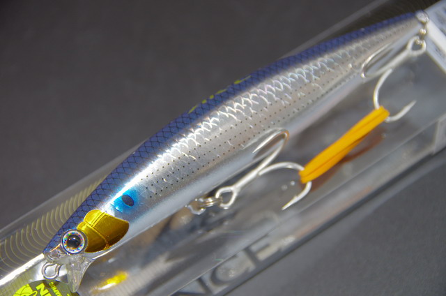shimano-res109-002.jpg