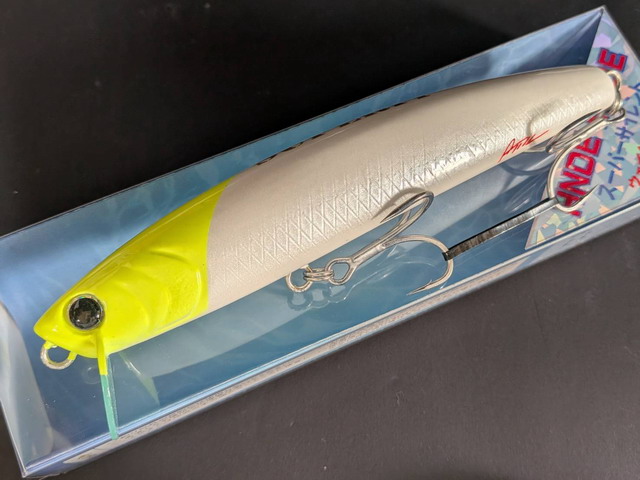 極美品　AFR Lures メルト　アルミ張り アチック（ATTIC）スペルフィ160 160mm/48g【シーバスルアー専門店